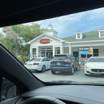 Another Broken Egg Cafe - Front parking - Cafes Near Me - Atlanta, Georgia