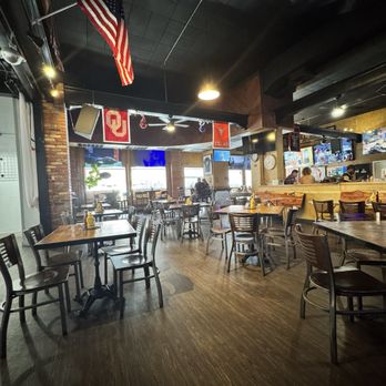 Big Al's Down The Hatch - Inside - Sports Bars Near Me - Waxahachie, Texas Big Al's Down The Hatch - Inside - Sports Bars Near Me - Waxahachie, Texas