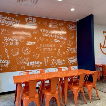 SFC Seoul Fried Chicken - seating - Korean Near Me - Bound Brook, New Jersey