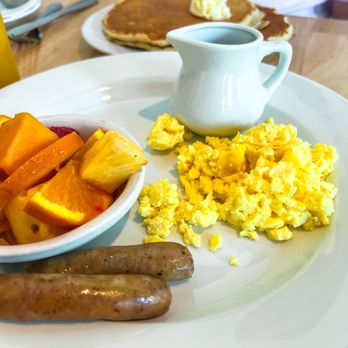 Massey's Kitchen - Pancake breakfast - Mediterranean Near Me - Lookout Mountain, Tennessee