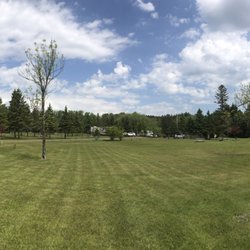 Penmarallter Campground - Beautiful open grassy areas great for lawn games