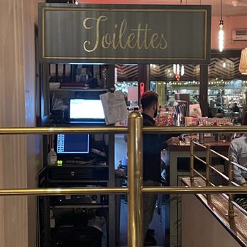Haché - Foul smell from the downstairs toilet. - Burgers Near Me - London, XGL