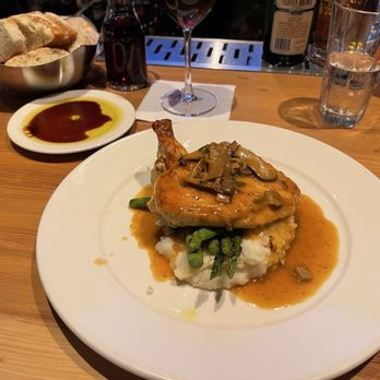 Il Fornaio - Pollo al funghi - Italian Near Me - Mountain View, California Il Fornaio - Pollo al funghi - Italian Near Me - Mountain View, California