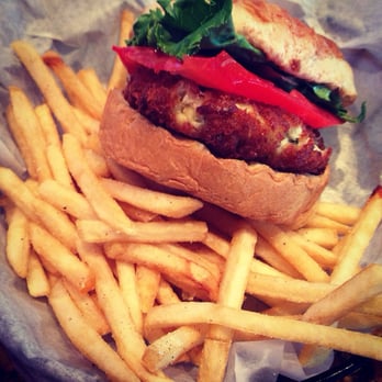 Coastal Cravings - Crab cake sandwich - Seafood Near Me - Duck, North Carolina