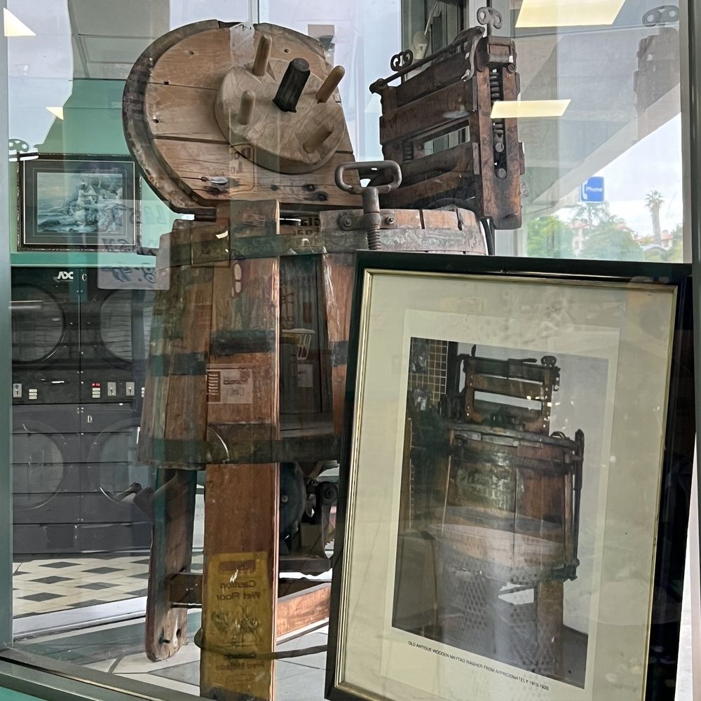 Arms Coin Laundry - Really cool display of antique washing machine - Laundromat Near Me - Vista, California Arms Coin Laundry - Really cool display of antique washing machine - Laundromat Near Me - Vista, California