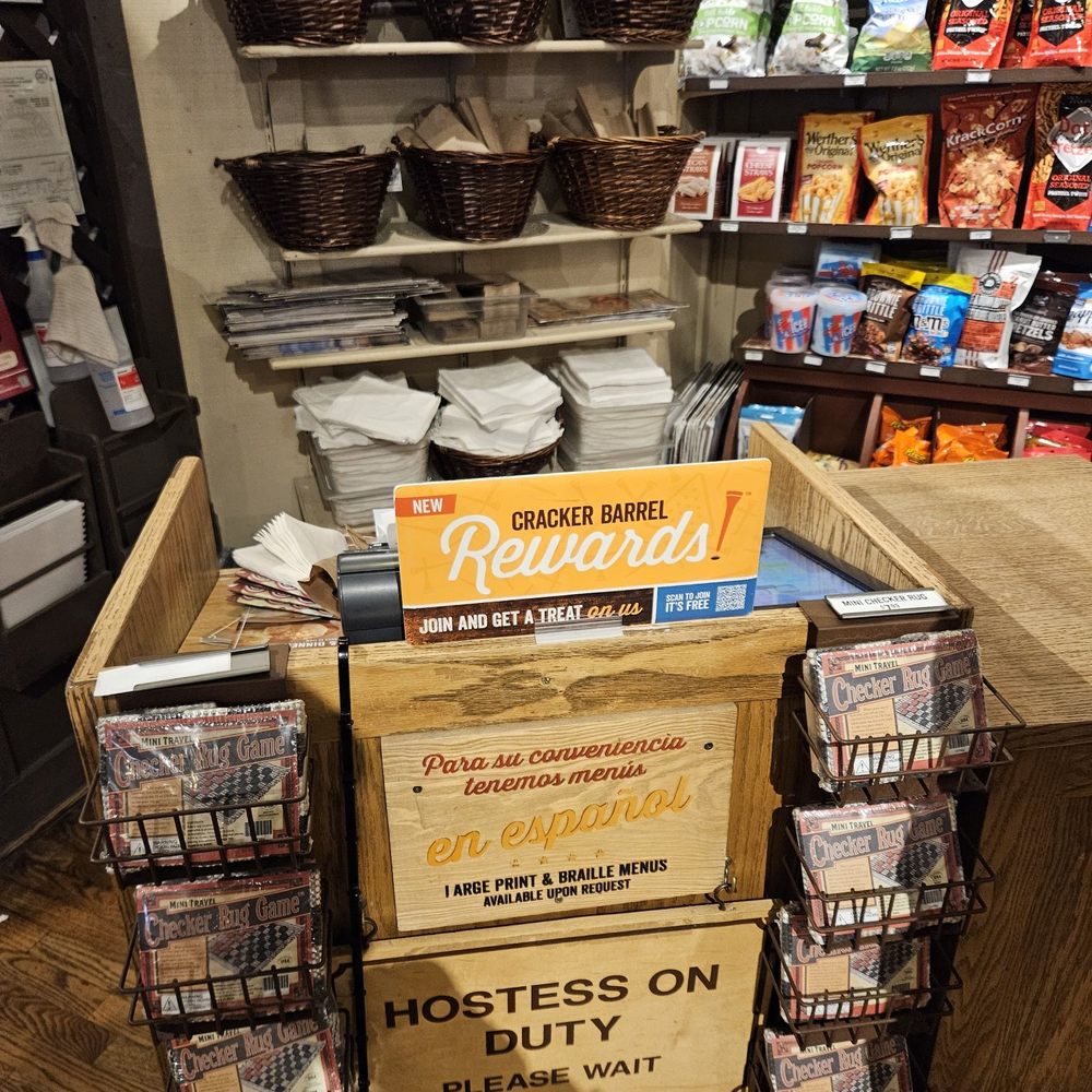 Cracker Barrel Old Country Store - The reception area to the restaurant - Breakfast & Brunch Near Me - Kingman, Arizona