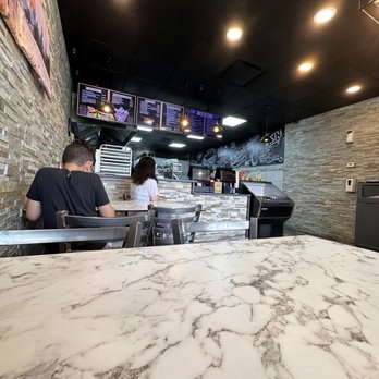 Burger Station - Inside seating - Burgers Near Me - Clifton, New Jersey