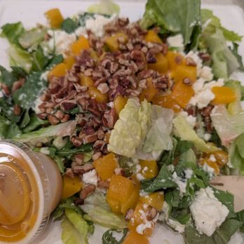 Luna Grill La Quinta - Peach salad - Mediterranean Near Me - La Quinta, California Luna Grill La Quinta - Peach salad - Mediterranean Near Me - La Quinta, California