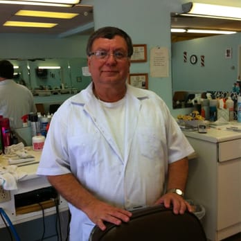 Henry's Barber Shop - Barbers Near Me - Houston, Texas Henry's Barber Shop - Barbers Near Me - Houston, Texas