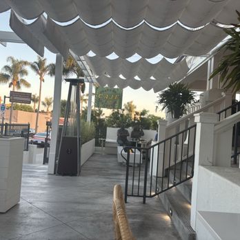 Ten Tigers - Patio - Cocktail Bars Near Me - Ventura, California Ten Tigers - Patio - Cocktail Bars Near Me - Ventura, California