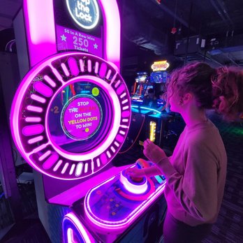 Dave & Buster's Bellevue - Arcades Near Me - Bellevue, Washington Dave & Buster's Bellevue - Arcades Near Me - Bellevue, Washington