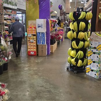 Robert Fresh Market - Grocery Near Me - New Orleans, Louisiana