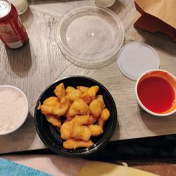 Element Asia - Sweet and sour chicken, rice, and sauce