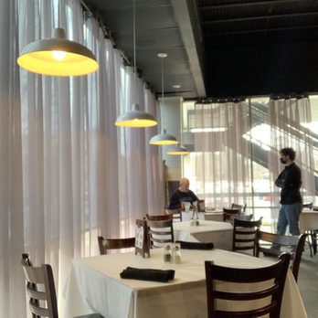 Southern Bistro - Dining room - American Near Me - Sandy Springs, Georgia