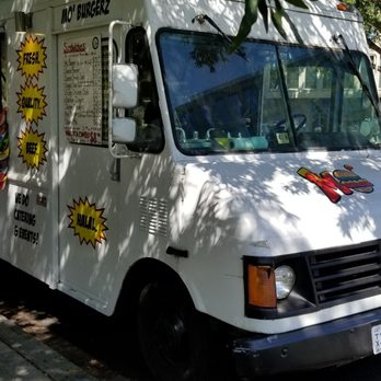 Mo' Burgerz - Food Trucks Near Me Mo' Burgerz - Food Trucks Near Me
