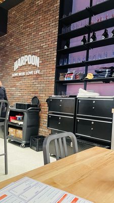 Harpoon - Airport Brewery by null
