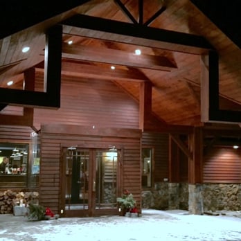 Hunter Mountain Brewery - Love the Craftsman style look - Breweries Near Me - Hunter, New York