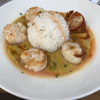 Snug Harbor - Sea scallops - American Near Me - Grand Haven, Michigan