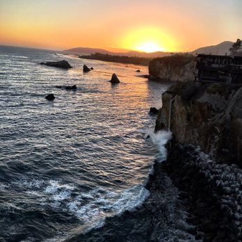 Wander Joy Vacations - Sunset from our beautiful hotel in Pismo Beach. - Travel Agents Near Me - Anaheim, California