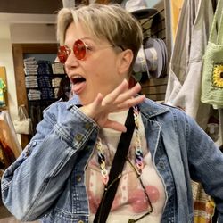 Earthbound Trading Company - Red lenses, round frames