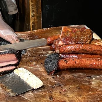 Terry Black's Barbecue - Slice em up! - Barbeque Near Me - Austin, Texas Terry Black's Barbecue - Slice em up! - Barbeque Near Me - Austin, Texas
