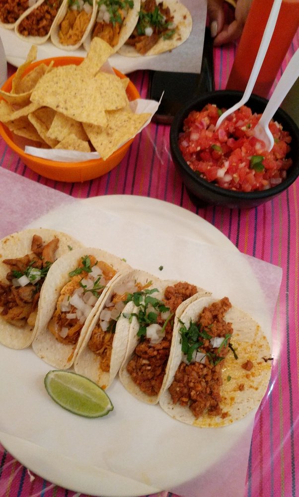 EL TROMPO TACO BAR 297 Photos & 353 Reviews 277 Augusta Ave