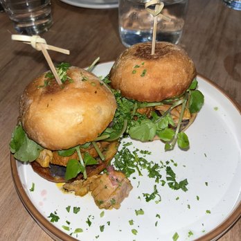 Jaguar Restaurant - Coconut Grove - Pork sliders - Latin American Near Me - Miami, Florida Jaguar Restaurant - Coconut Grove - Pork sliders - Latin American Near Me - Miami, Florida