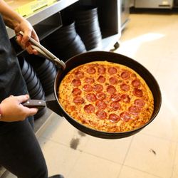 Hungry Howie's Pizza - Pizza made fresh to order