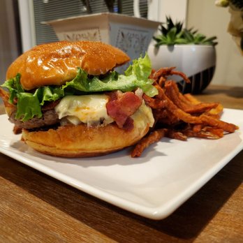 Social Burger - social burger with fries - Burgers Near Me - Vienna, Virginia Social Burger - social burger with fries - Burgers Near Me - Vienna, Virginia