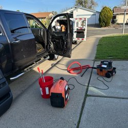 Auto Glass 4 Less - Working on Sunday. Same day service.