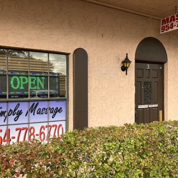 Simply Massage - Outside - Massage Near Me - Fort Lauderdale, Florida Simply Massage - Outside - Massage Near Me - Fort Lauderdale, Florida