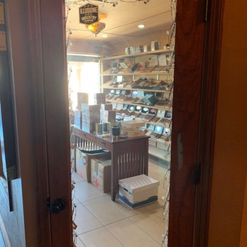 Smokin Bull Cigar Room - Tobacco Shops Near Me - Naples, Florida