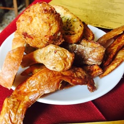 Locanda dei Cantonieri - Fried sampler offered as a free pre-starter