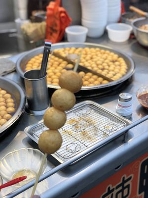 Dadong Night Market by null