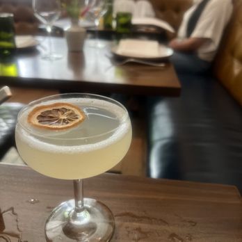 Yardbird Table & Bar - French 75 - New American Near Me - Chicago, Illinois Yardbird Table & Bar - French 75 - New American Near Me - Chicago, Illinois