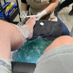 Green tea deluxe pedicure. Green tea deluxe pedicure.