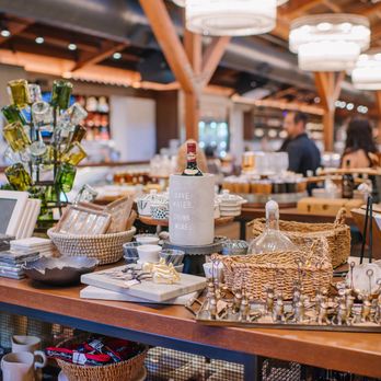 V Sattui Winery - V. Sattui's Mercato del Gusto gift shop - Wineries Near Me - Saint Helena, California V Sattui Winery - V. Sattui's Mercato del Gusto gift shop - Wineries Near Me - Saint Helena, California