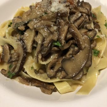 Mad Bene - Me- "is it really mushroomy" Server- "not really" - Italian Near Me - Kapolei, Hawaii Mad Bene - Me- "is it really mushroomy" Server- "not really" - Italian Near Me - Kapolei, Hawaii