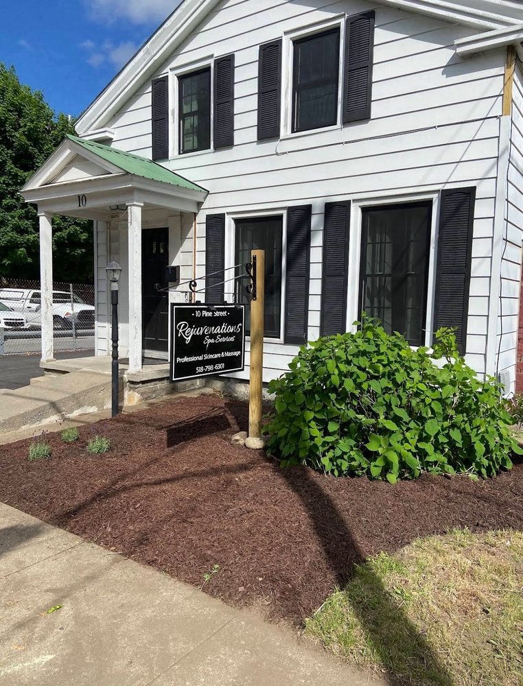 Rejuvenations Spa Services Logo