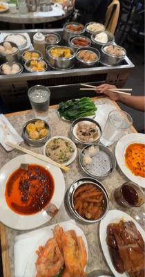 Full Kee Restaurant by null