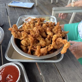 The Wyld Dock Bar - Excellent bowl of fried clams - New American Near Me - Savannah, Georgia The Wyld Dock Bar - Excellent bowl of fried clams - New American Near Me - Savannah, Georgia