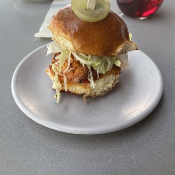 Lincoln Social Rooftop - Chicken slider - American Near Me - Columbus, Ohio