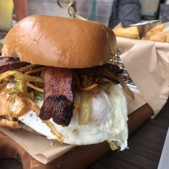 Hash Kitchen - Burger - Breakfast & Brunch Near Me - Chandler, Arizona