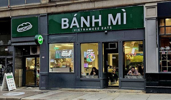 Banh Mi Huong Que by null