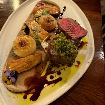 The Sur House - This filet mignon dish was cooked great and the flavors played well together - New American Near Me - Big Sur, California