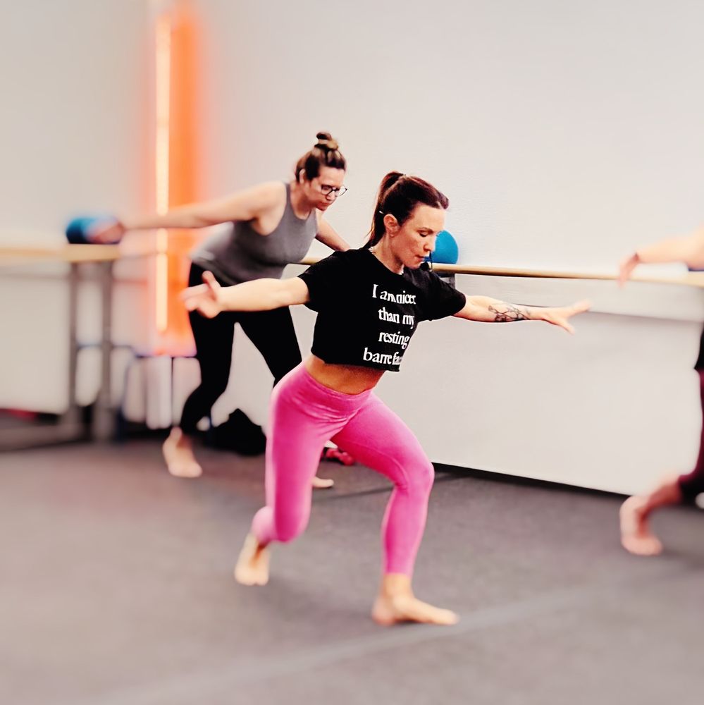 Yolo Barre Logo