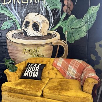 Liquid Vibes - Interior - Coffee & Tea Near Me - Elizabeth, Pennsylvania