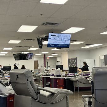 Vitalant Blood Donation - Glendale - Main room - Blood & Plasma Donation Centers Near Me - Glendale, Arizona Vitalant Blood Donation - Glendale - Main room - Blood & Plasma Donation Centers Near Me - Glendale, Arizona