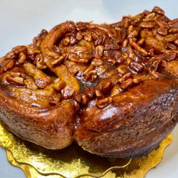 Willow Cakes and Pastries - Chelsea bun looks like American sticky bun but better