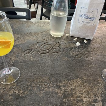A'Bouzy - Mimosas and complimentary truffle popcorn - Champagne Bars Near Me - Houston, Texas A'Bouzy - Mimosas and complimentary truffle popcorn - Champagne Bars Near Me - Houston, Texas